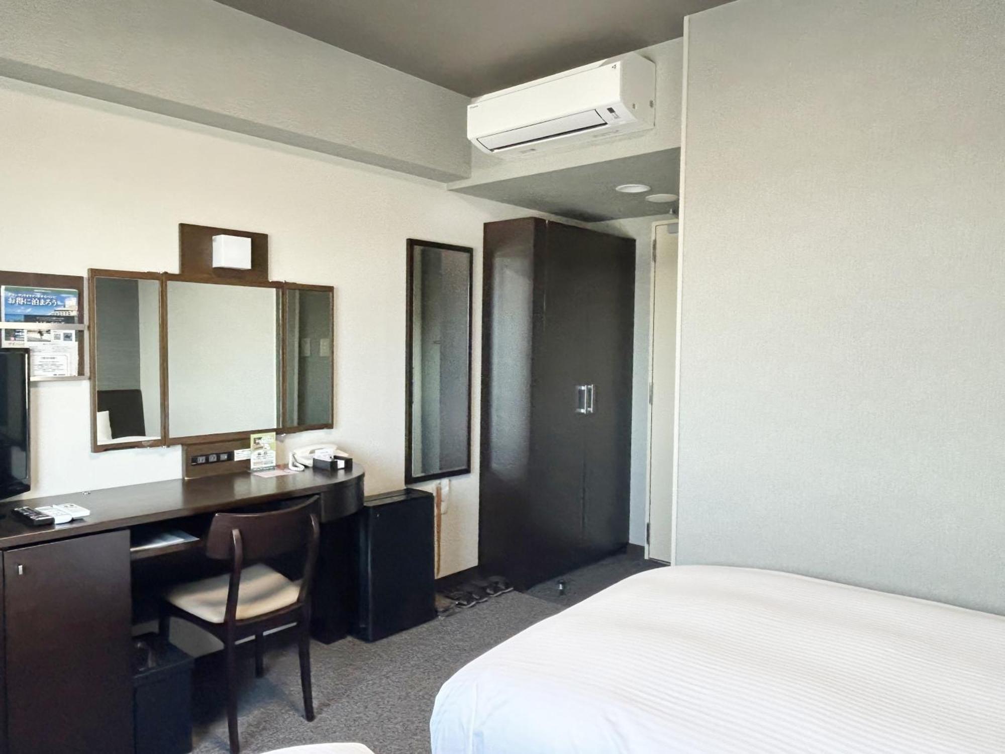 Hotel Route-Inn Iwata Inter Экстерьер фото